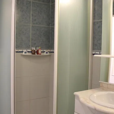 Typique Avesnois, Familial Avec Terrasse, Proche Foret Et Activites Locales - Fr-1-510-177 *